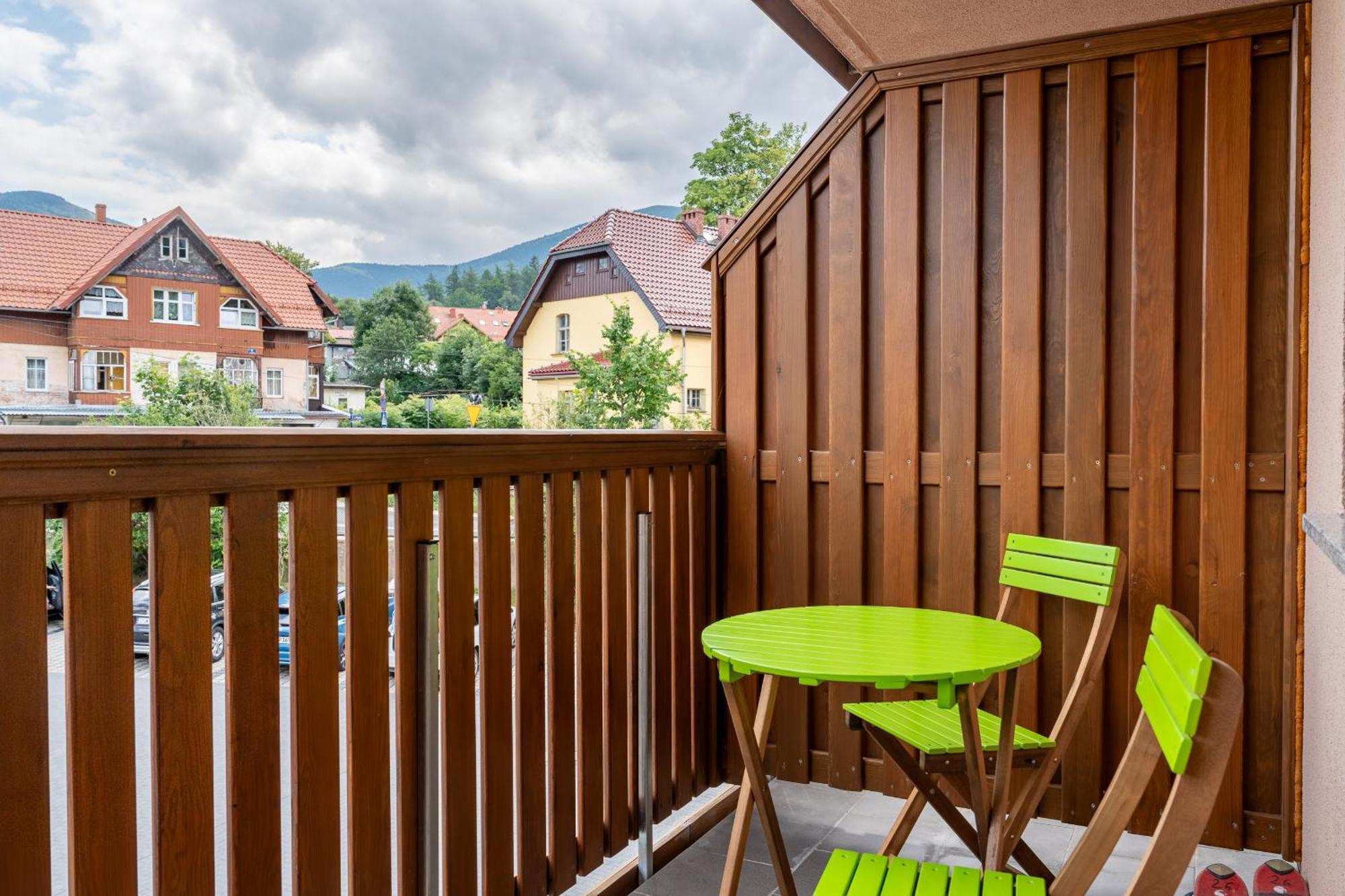 Apartament Strefa Centrum - Z Prywatnym Parkingiem - Space Apart Karpacz Esterno foto